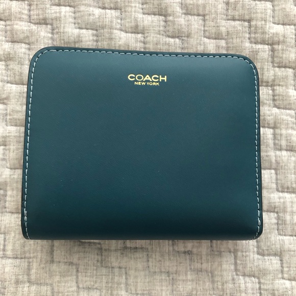 Coach NY billfold wallet - Picture 5 of 7